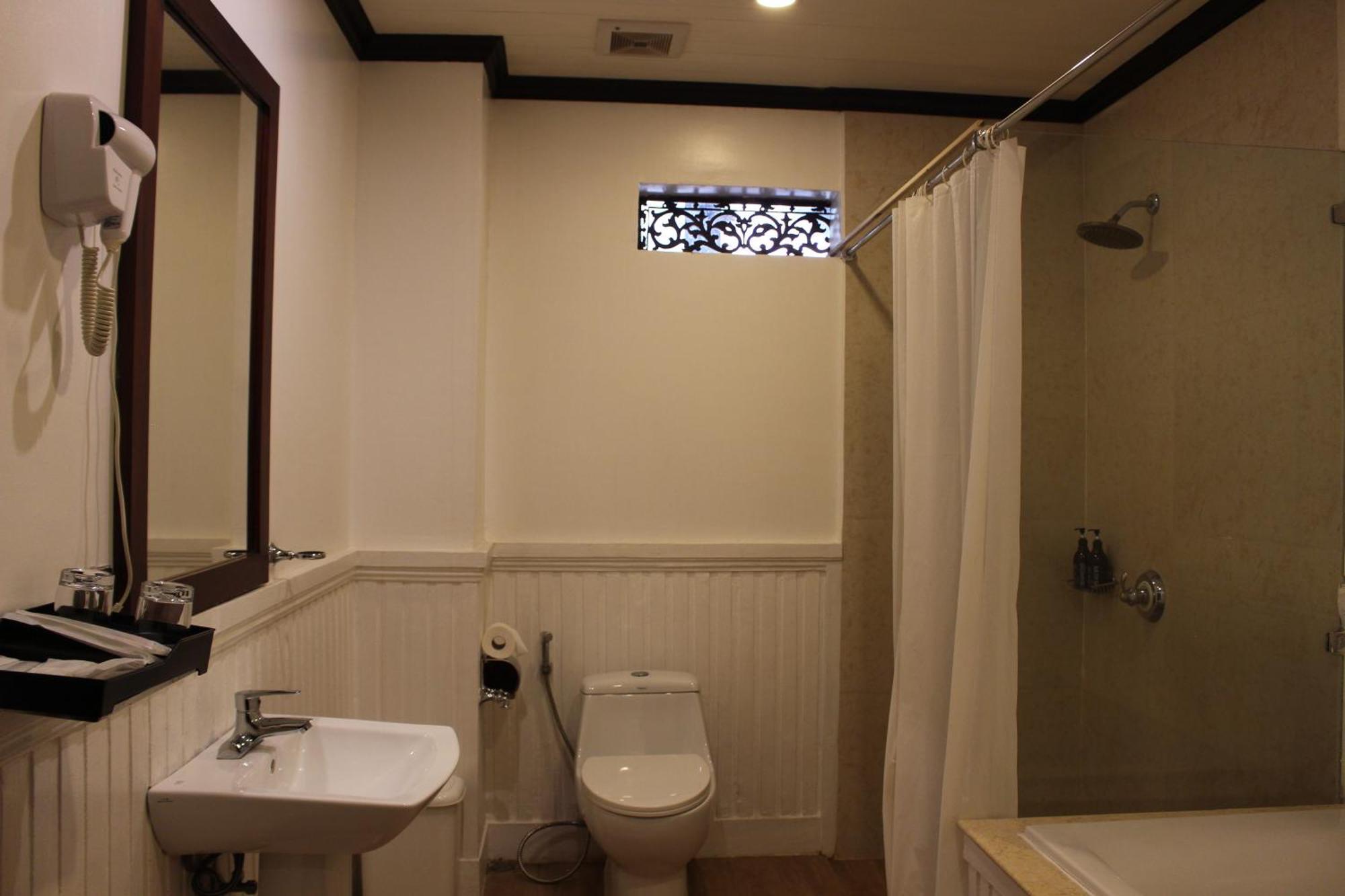 Lux Hotel Luang Prabang Ngoại thất bức ảnh
